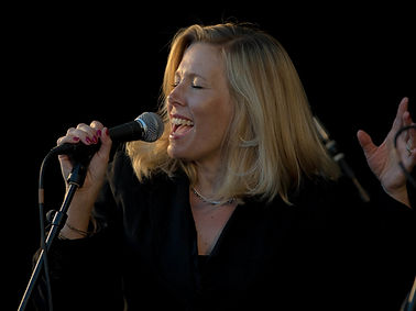 Solo Singer
