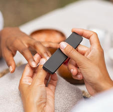 Dépose + soins des ongles