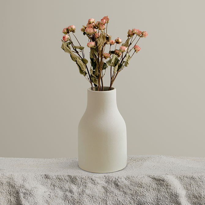 Hoa hồng khô trong bình