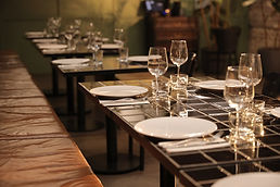 Configuración de la mesa del restaurante