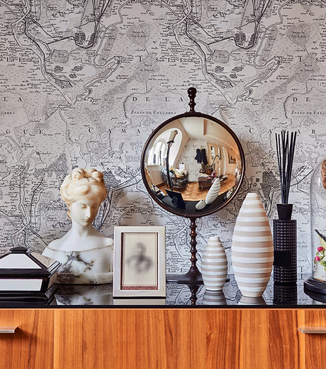 Table avec des artefacts