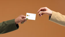 סליקת אשראי בשנת 2026 | עם מי כדאי לסלוק ומה באמת חשוב לבדוק