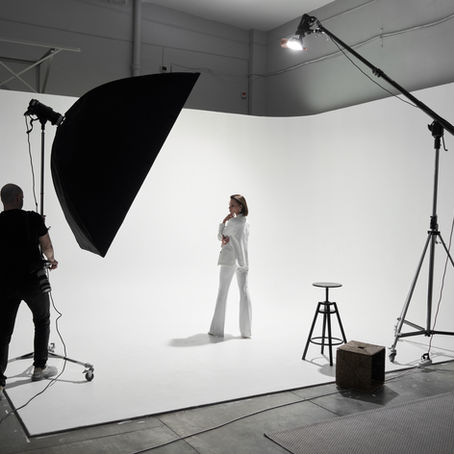 Continuous Lighting vs Strobes: Which is Best for Photography and Video?