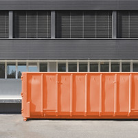 Conteneur industriel orange