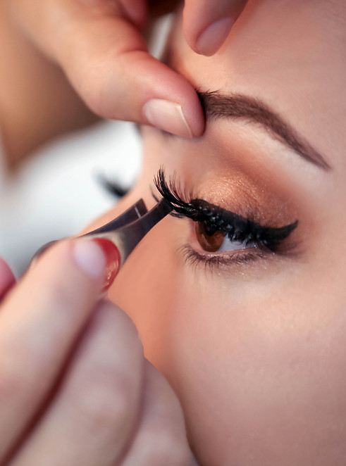 Eyelash Care at the Hairdresser