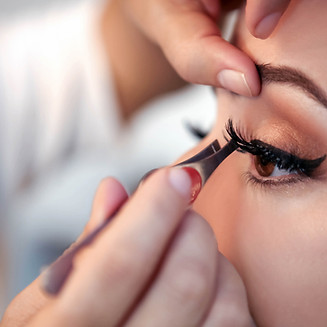 Eyelash Care at the Hairdresser