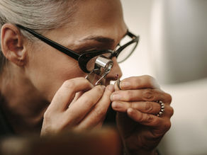 Pourquoi les Poinçons sont Essentiels pour les Bijoux ?