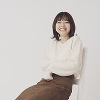 笑顔の女性