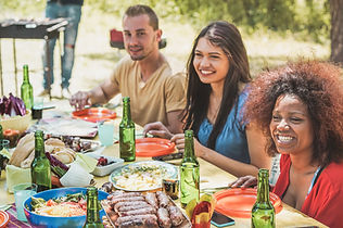 Amis au barbecue