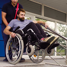 À l’issue de la formation, les participants seront capables de :
●	Comprendre les différents types de handicap et leurs impacts
●	Adapter leur accompagnement aux besoins et capacités de la personne
●	Favoriser l’autonomie et l’inclusion au quotidien
●	Adopter une posture professionnelle respectueuse et bienveillante