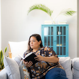 The Two-Week Wait (TWW): Symptoms, What They Mean, and What's Normal