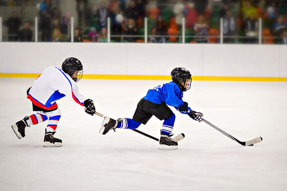 Match de hockey sur glace pour jeunes