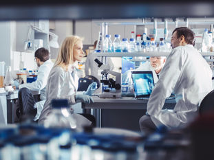 5 factors to consider when choosing a peptide synthesizer