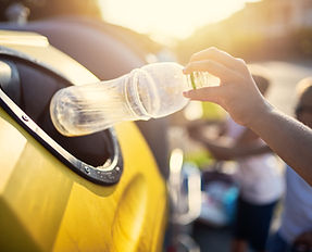 Recyclage des bouteilles en plastique