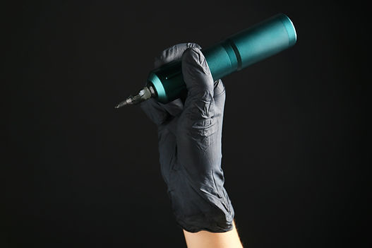 Nahaufnahme einer Tätowiermaschine