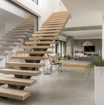 Hölzerne Treppen