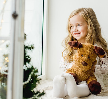 Meisje met knuffeldier