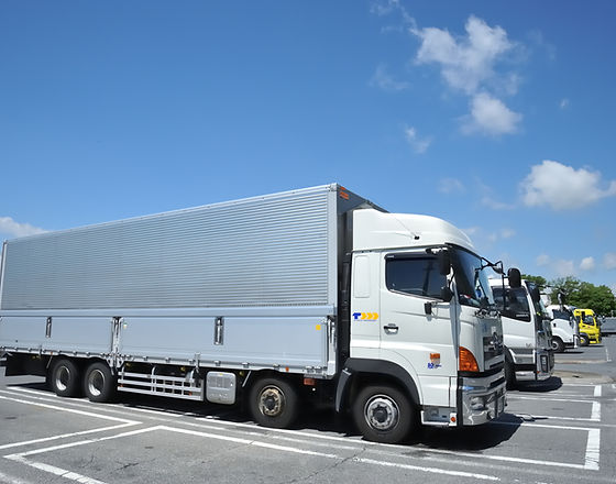 大型トラック
