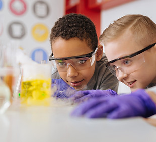 과학을 하는 아이들
