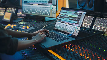 W studio