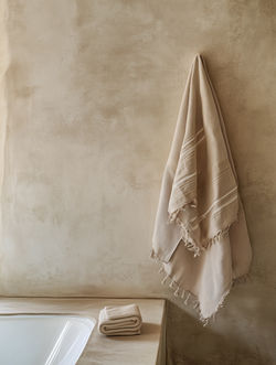 Minimalist Bathroom Decor