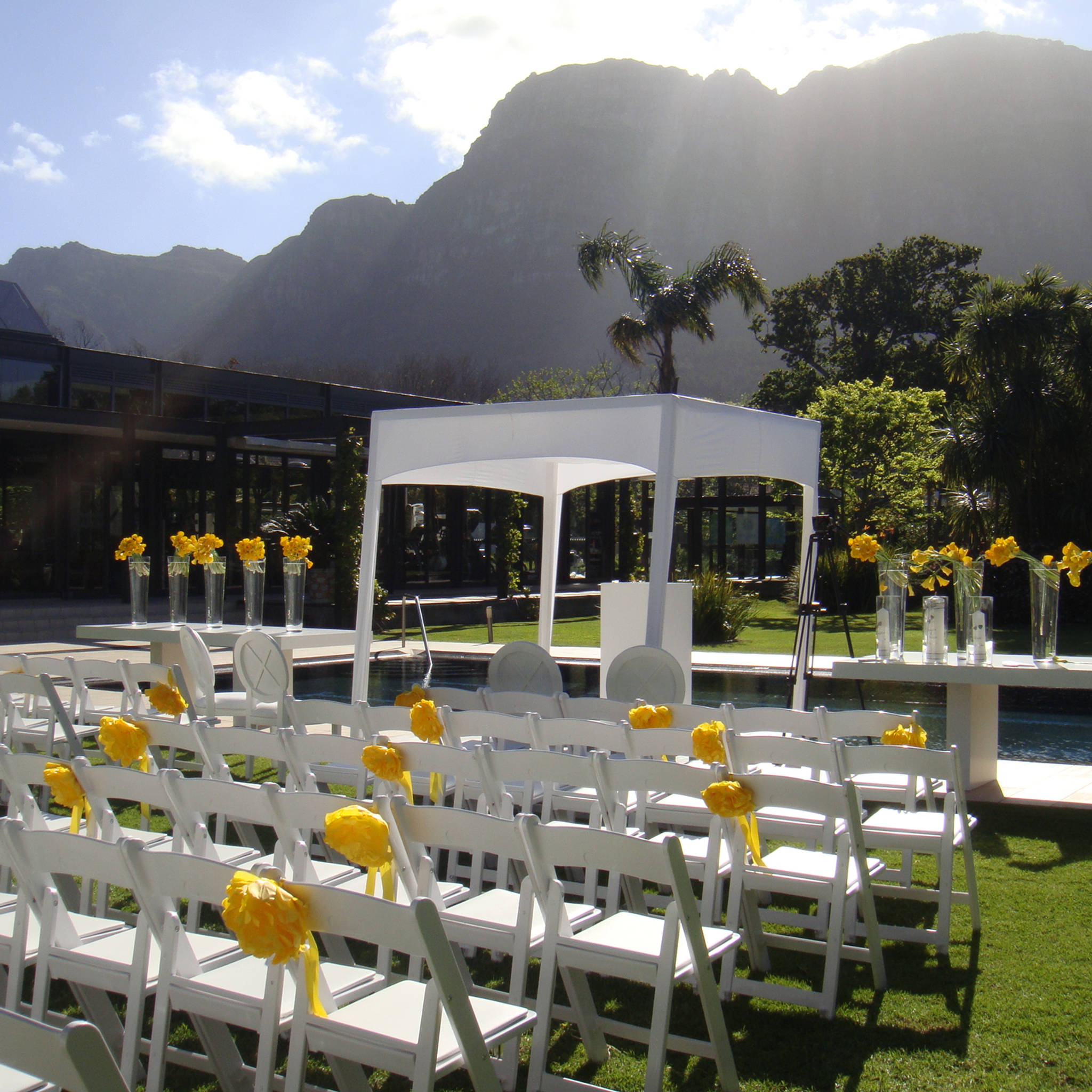 How to Find Vendors for Your Wedding