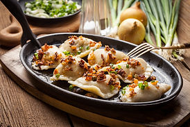 Fried meat dumplings