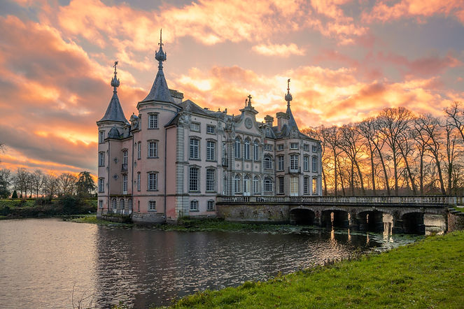 Château au coucher du soleil
