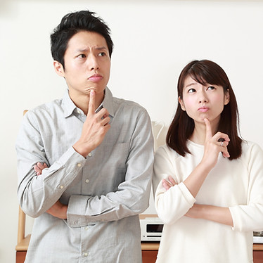悩む夫婦