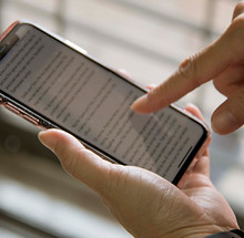 Using Smartphone Screen