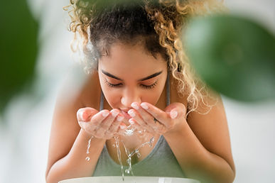 Face Washing Moment