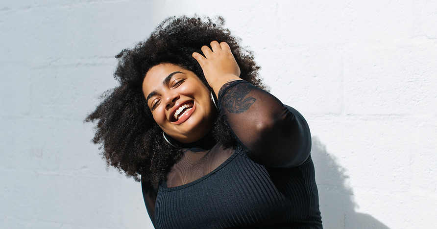 moça feliz terapia emocional