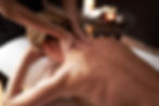 Entspannende Rückenmassage