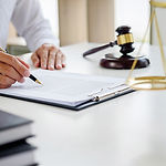 Abfindungen aufgrund eines Sozialplans und aufgrund eines gesetzlichen Nachteilsausgleichs sind verrechenbar.