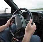 ラダの車を運転する