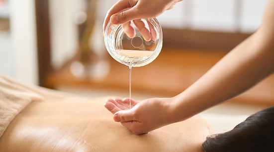 Anwendung des Massageöls