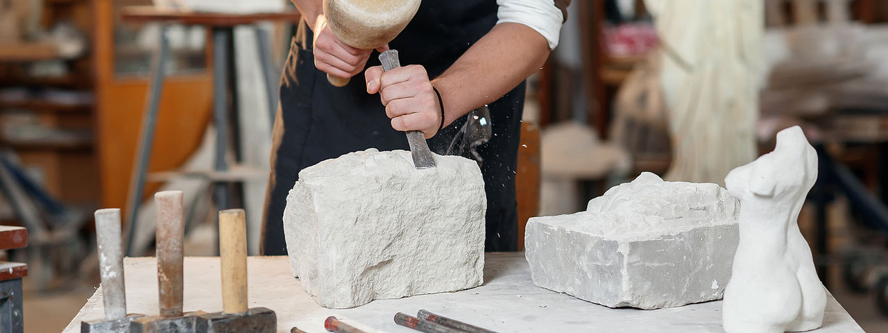 Sculpture Artist