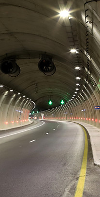 トンネルロード