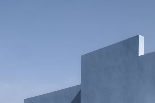 Edificio minimalista moderno