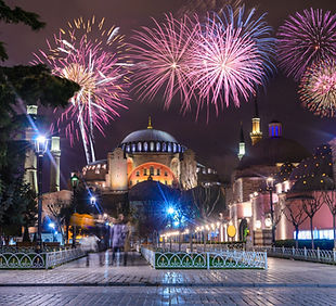 Ayasofya Üzerinde Havai Fişekler