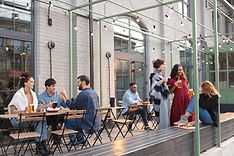 Asientos de restaurante al aire libre