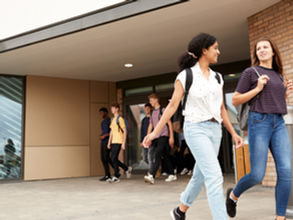 Agressions sexuelles dans des écoles de Montpellier : des parents dénoncent un manque d’information et de soutien