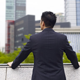 Homme d'affaires urbain Voir