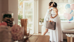 Quà tặng 8/3: 23+ món quà tuyệt vời và ý nghĩa dành cho mẹ bầu, mẹ bỉm sữa