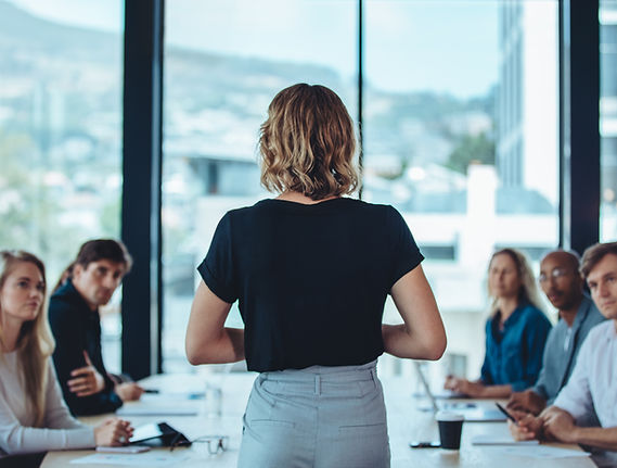 Une présentation au bureau