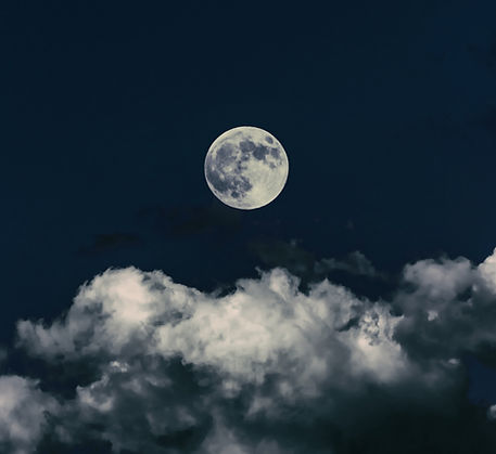 満月