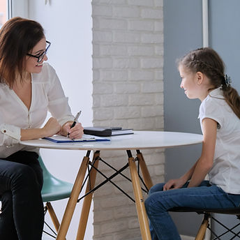 Girl at the female therapist