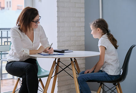 Girl at the female therapist