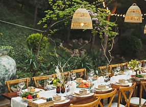 Mesa de boda en el jardín