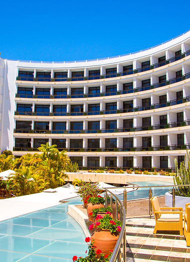 Luxury Hotel
